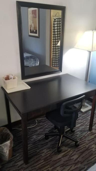 Apartment Queen Bed 213 Wi-fi *